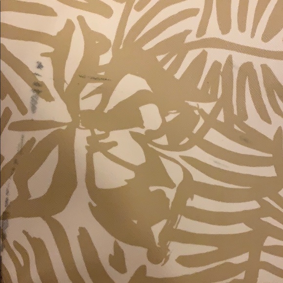 SALE!! Large Kate Spade Tote - Picture 5 of 6